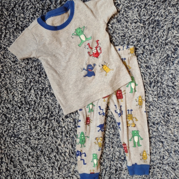 3/$20 monster pajamas two piece set - Picture 1 of 3